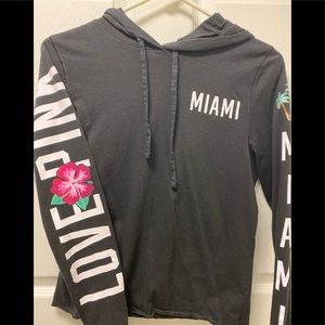 VS Pink -Miami -long sleeved Tshirt